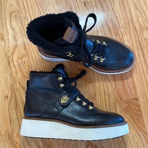 Coach Urban Hiker w/ Black Shearling. AE